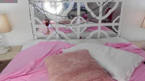 Luna Lasman  online show from 01/02/25, 03:29