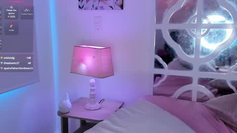 Luna Lasman  online show from 01/17/25, 03:11
