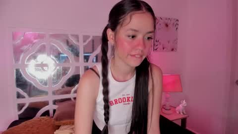 Luna Lasman  online show from 01/24/25, 11:48
