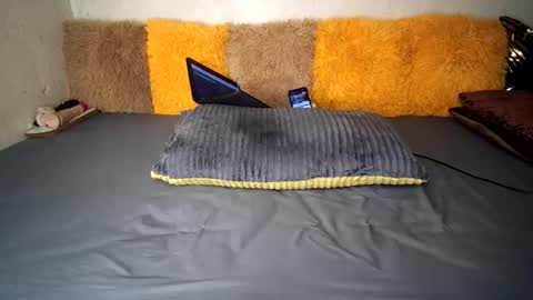 lunalure1 online show from 11/14/25, 11:09