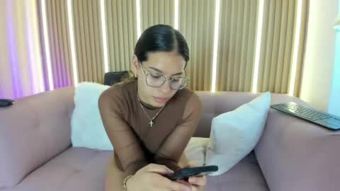 Snapshot of lunamillers_ chatting on 06/03/26, 04:26 lunamillers_ online show from 06/03/26, 04:26