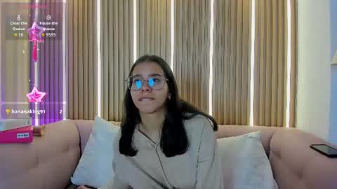 lunamillers_ online show from 07/13/26, 04:15