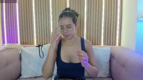 lunamillers_ online show from 07/26/26, 04:20
