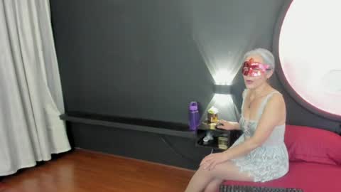 lunamisteriosa_ online show from 06/23/26, 12:03