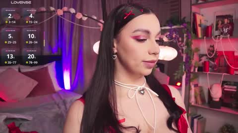 Luna  next streams Mon Fri Sat Sun 8pm-5am gmt0 online show from 02/14/25, 08:59