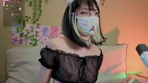 Luna online show from 06/07/26, 01:59