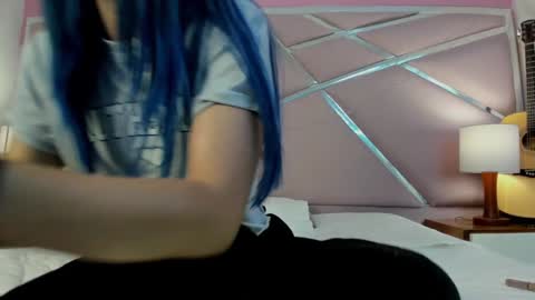 Luna Page online show from 01/27/25, 01:09