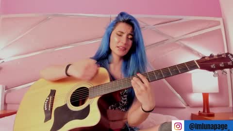 Luna Page online show from 02/07/25, 08:20