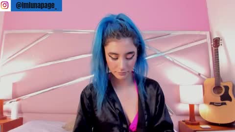Luna Page online show from 03/04/25, 02:21