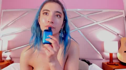 Luna Page online show from 03/11/25, 08:53