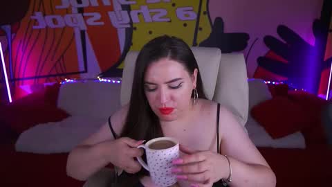 Luna online show from 10/01/25, 02:39