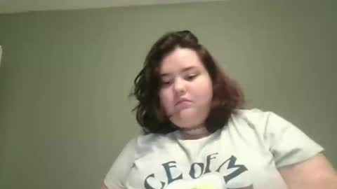 Snapshot of lunar_nightstar chatting on 09/15/25, 08:09 lunar_nightstar online show from 09/15/25, 08:09