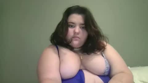 Snapshot of lunar_nightstar chatting on 10/15/25, 09:04 lunar_nightstar online show from 10/15/25, 09:04