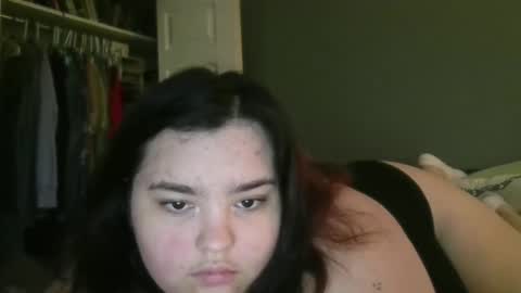 Snapshot of lunar_nightstar chatting on 10/20/25, 05:35 lunar_nightstar online show from 10/20/25, 05:35