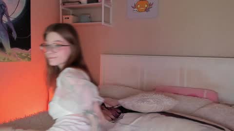Sofia online show from 12/24/24, 11:17