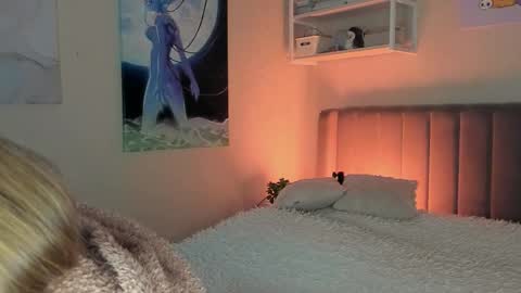 Sofia online show from 09/16/25, 10:05