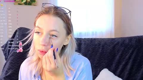 Kelly online show from 09/20/25, 02:40