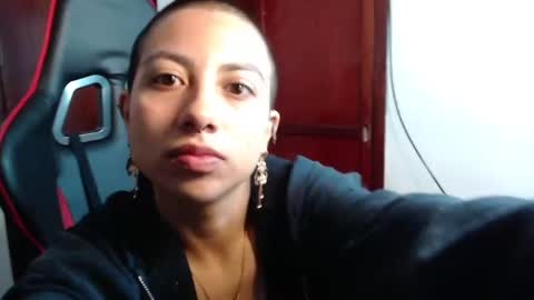 Snapshot of lunarichy chatting on 10/07/25, 11:51 lunarichy online show from 10/07/25, 11:51