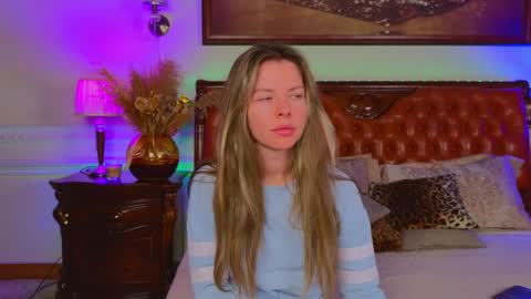 Snapshot of lunarishi chatting on 12/04/25, 08:23 Luna Rishi online show from 12/04/25, 08:23