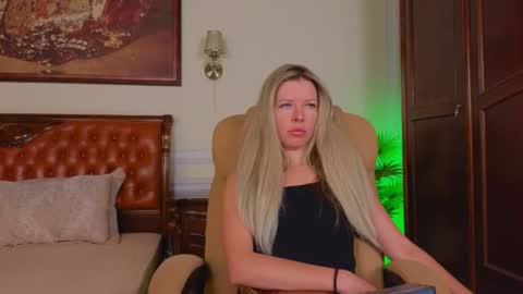 Luna Rishi online show from 06/22/26, 06:10