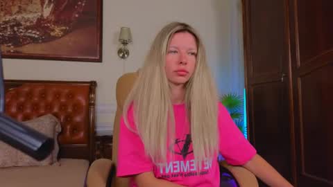 Luna Rishi online show from 07/06/26, 06:21