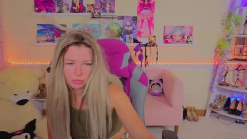 Luna Rishi online show from 07/25/26, 06:22
