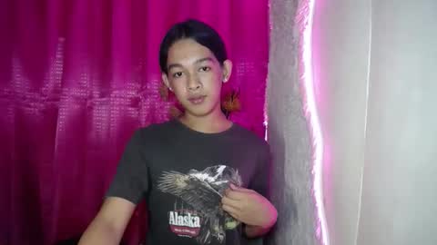Snapshot of lunarmaxxx chatting on 05/22/26, 08:14 max online show from 05/22/26, 08:14