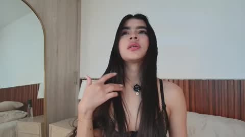 Snapshot of lunarousse_ chatting on 06/03/26, 02:36 Luna Rousse online show from 06/03/26, 02:36
