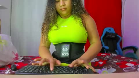 Snapshot of lunastar02 chatting on 11/28/25, 04:09 luna online show from 11/28/25, 04:09