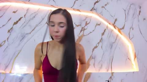 lunataylor_ online show from 12/16/25, 01:27