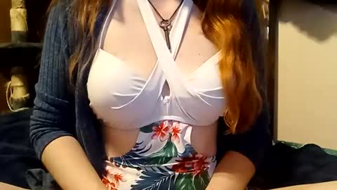 lunathepoet online show from 06/19/26, 08:29