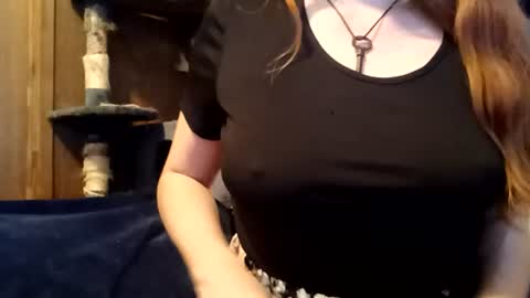 lunathepoet online show from 07/15/26, 09:31