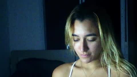 lunavelvvet online show from 07/28/26, 12:18