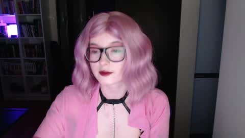 Snapshot of lunaxcherry chatting on 03/26/26, 06:24 LunaXcherry online show from 03/26/26, 06:24