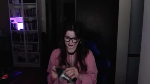 Snapshot of lunaxcherry chatting on 03/27/26, 08:30 LunaXcherry online show from 03/27/26, 08:30