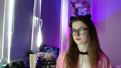 Snapshot of lunaxcherry chatting on 05/20/26, 05:19 LunaXcherry online show from 05/20/26, 05:19