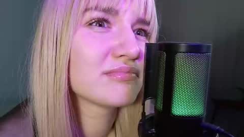 LunaXLoverx online show from 10/08/25, 10:18