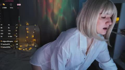 LunaXLoverx online show from 11/19/25, 11:43