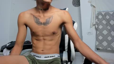 lunay_bigcock420 online show from 10/14/25, 10:05