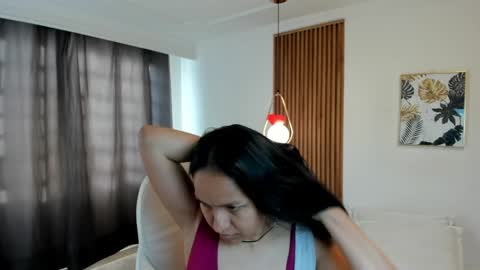 Snapshot of luniksa chatting on 06/07/26, 12:09 luniksa online show from 06/07/26, 12:09