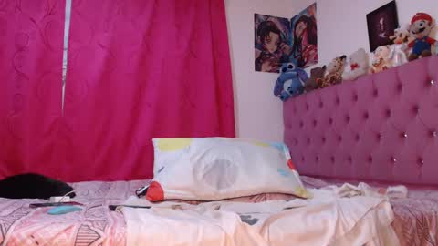 Luna online show from 09/17/25, 12:34