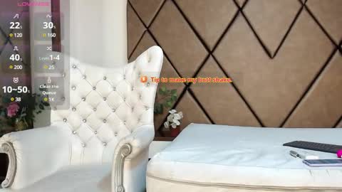 lunitadiva online show from 01/15/25, 12:15