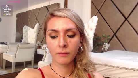 lunitadiva online show from 02/03/25, 12:25