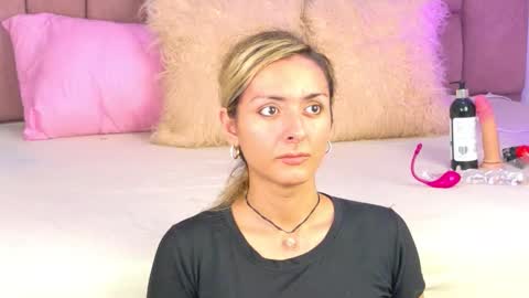 lunitadiva online show from 12/04/25, 07:44