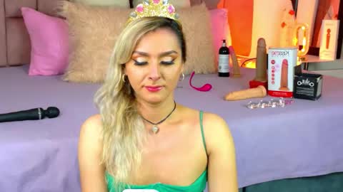 Snapshot of lunitadiva chatting on 01/15/26, 03:16 lunitadiva online show from 01/15/26, 03:16