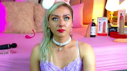 Snapshot of lunitadiva chatting on 02/09/26, 03:49 lunitadiva online show from 02/09/26, 03:49