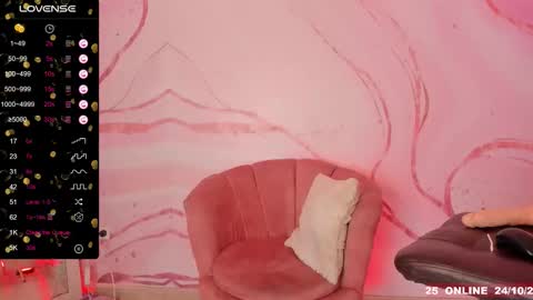 Snapshot of lunmei chatting on 10/24/25, 10:39 lunmei online show from 10/24/25, 10:39