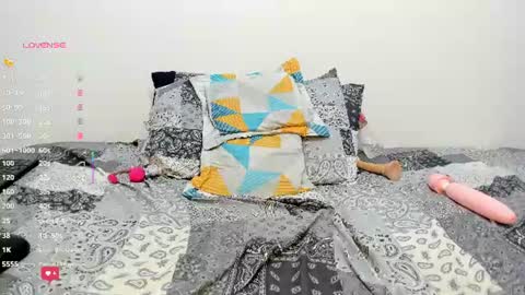 lunna_noir online show from 07/11/26, 02:36