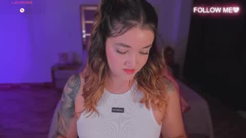 LUNA ROSE online show from 11/26/25, 04:35