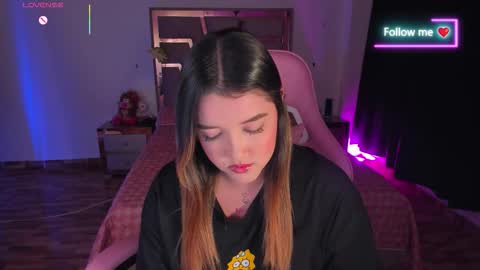 Snapshot of lunna_roosee chatting on 02/24/26, 04:21 LUNA ROSE online show from 02/24/26, 04:21